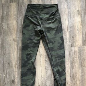 Lululemon Camo Align Leggings 25”